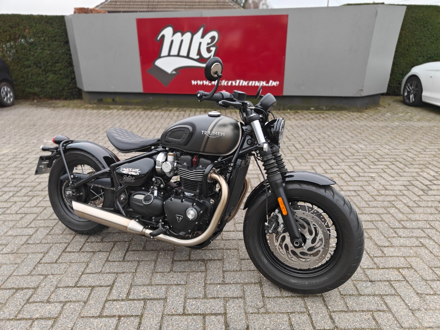 Bonneville Bobber
