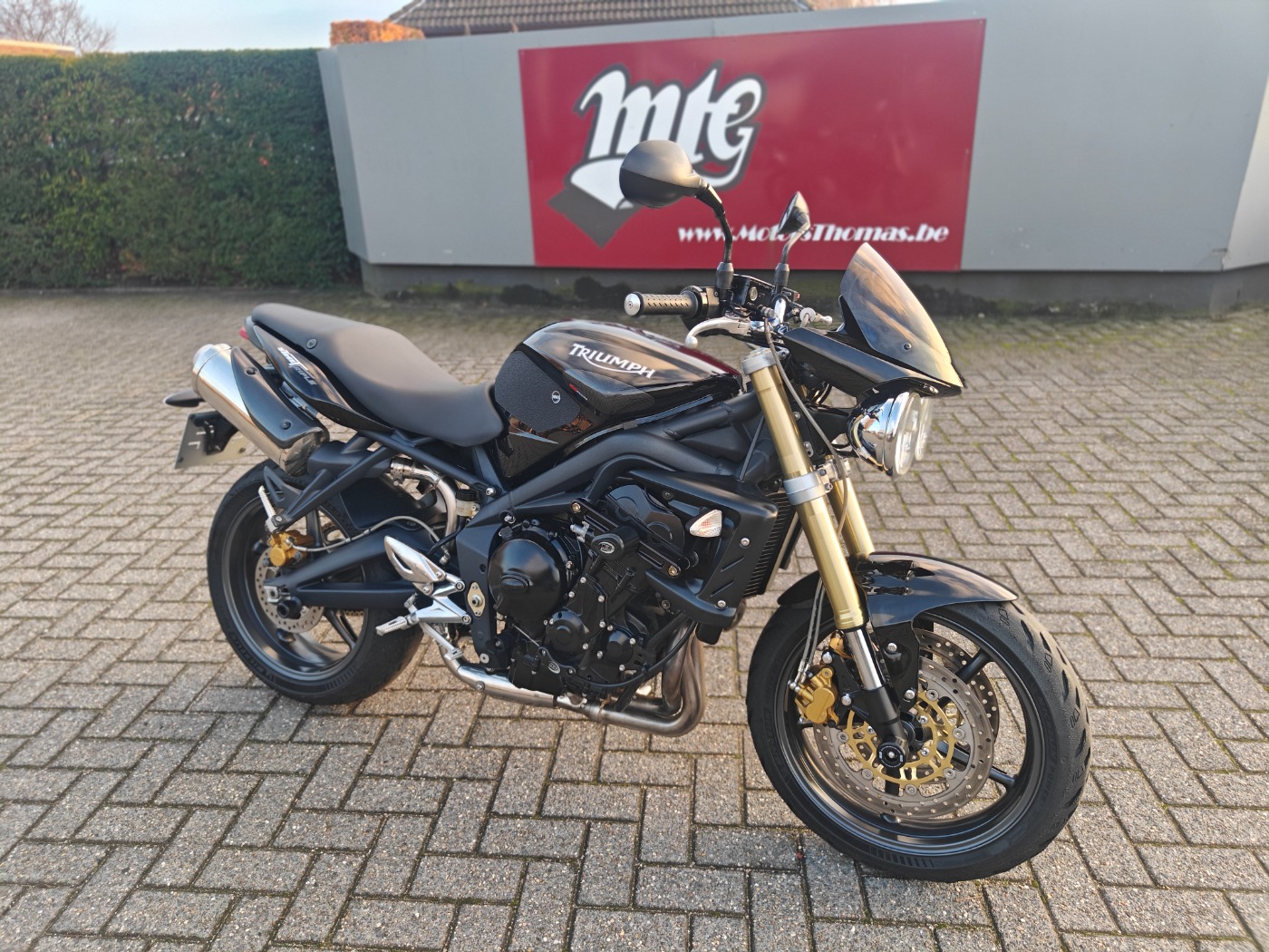 Street Triple 