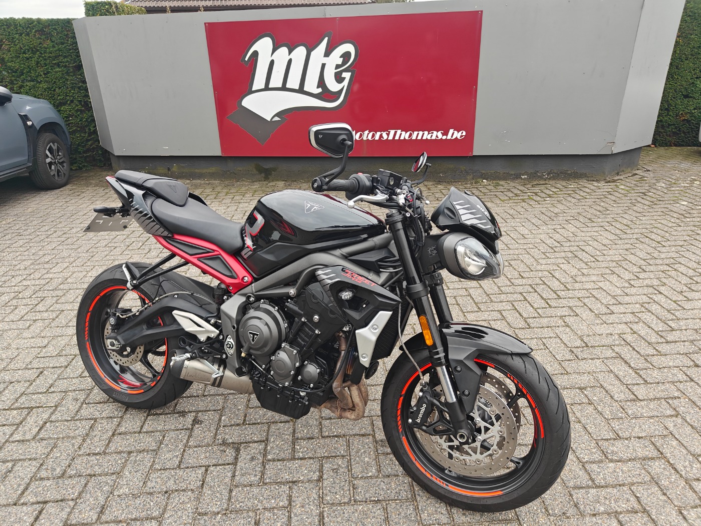Street Triple R 765