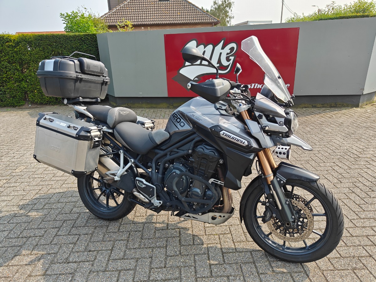 Tiger 1200 Explorer